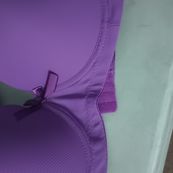 Viola Secret - Picture 6 of 7